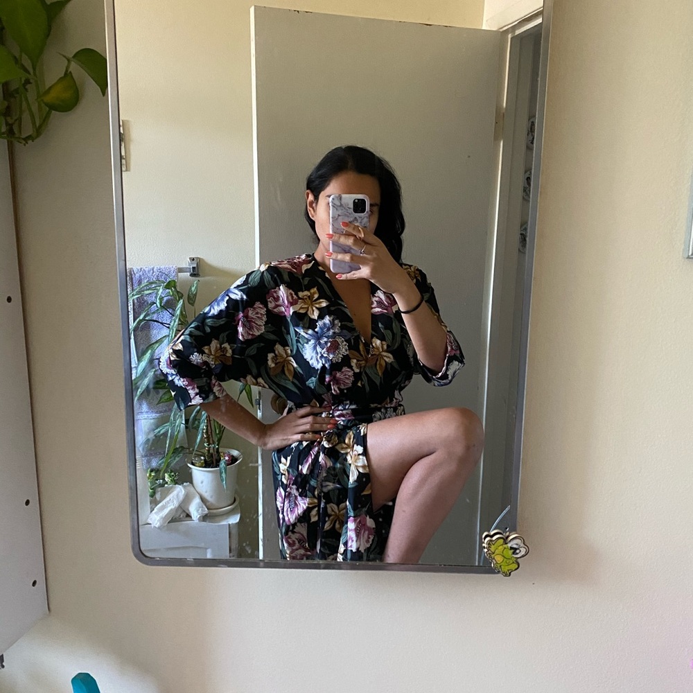 Floral Boohoo Tall Wrap Dress 🌺 - Picture 6 of 7